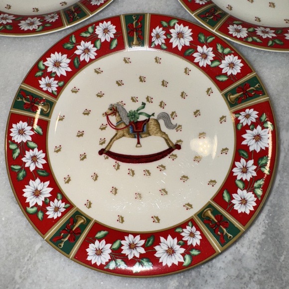 Set of 3 salad Plates Charlton Hall Traditions Kobe White Floral on Red Horse - Picture 2 of 5